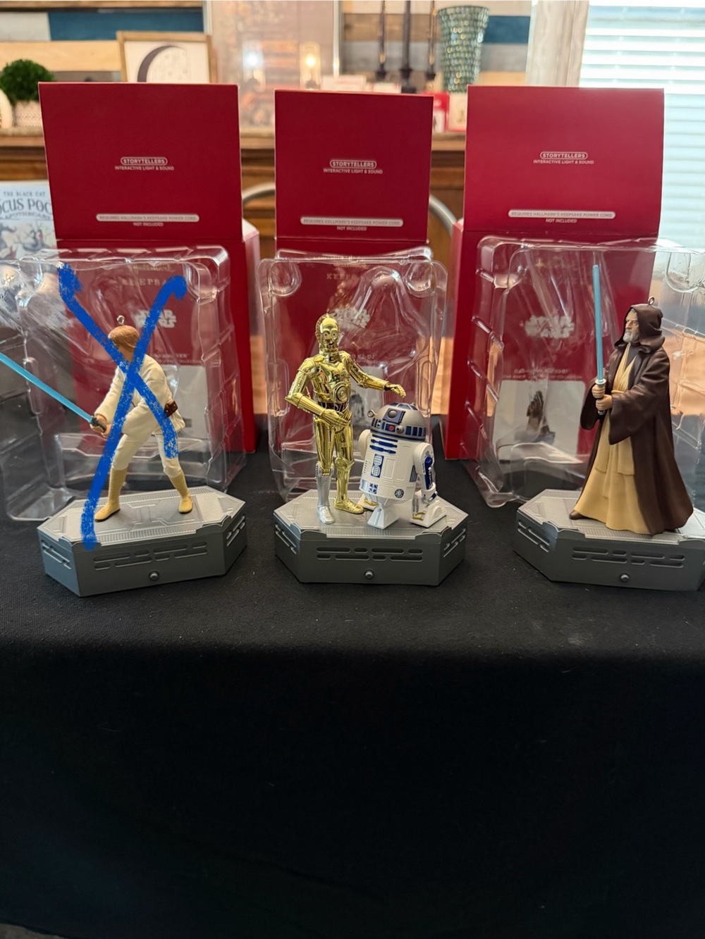Hallmark Star Wars Figurine Set with Gold, Blue, White, Brown Accents